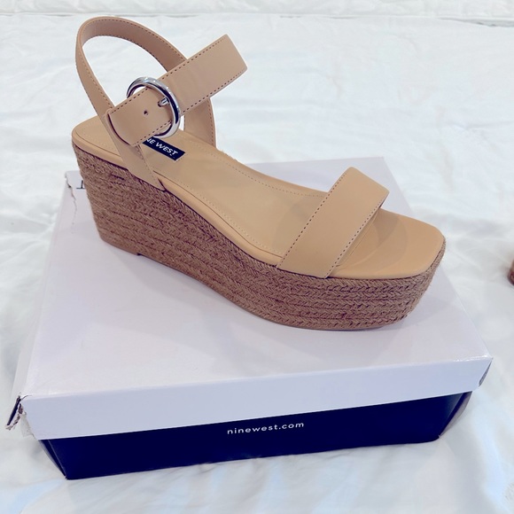 Nine West espadrille wedge - Brand new - Size 9 - Picture 5 of 8